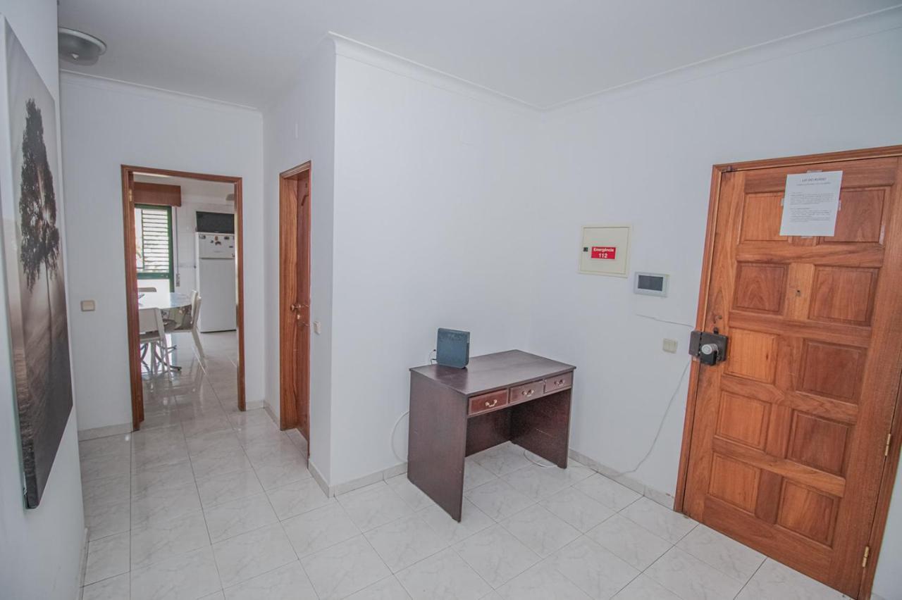 Charming Private Rooms In An Apartment A1 Penha - Фару Экстерьер фото